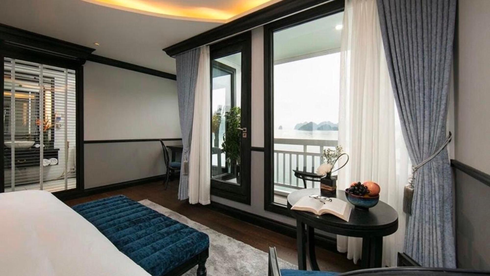Lotus Boutique Cruise Otel Ha Long Dış mekan fotoğraf