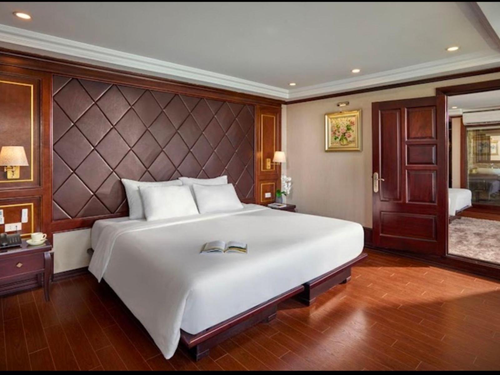 Lotus Boutique Cruise Otel Ha Long Dış mekan fotoğraf